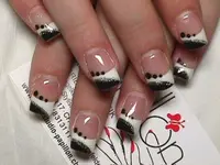 Nagelstudio Papillon GmbH - Klicken Sie, um das Bild 21 in einer Lightbox vergrössert darzustellen