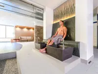 Hallenbad AG