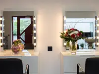 Hoorschnideri Coiffeur Nina