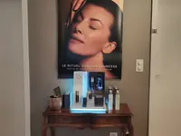 Evelyne Health & Beauty