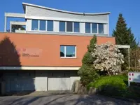 Trisana Massagefachschule