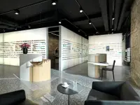 Burri Optik und Kontaktlinsen beim Bellevue in Zürich