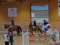 Manège de la Sallivaz & Poney club - Klicken Sie, um das Bild 4 in einer Lightbox vergrössert darzustellen