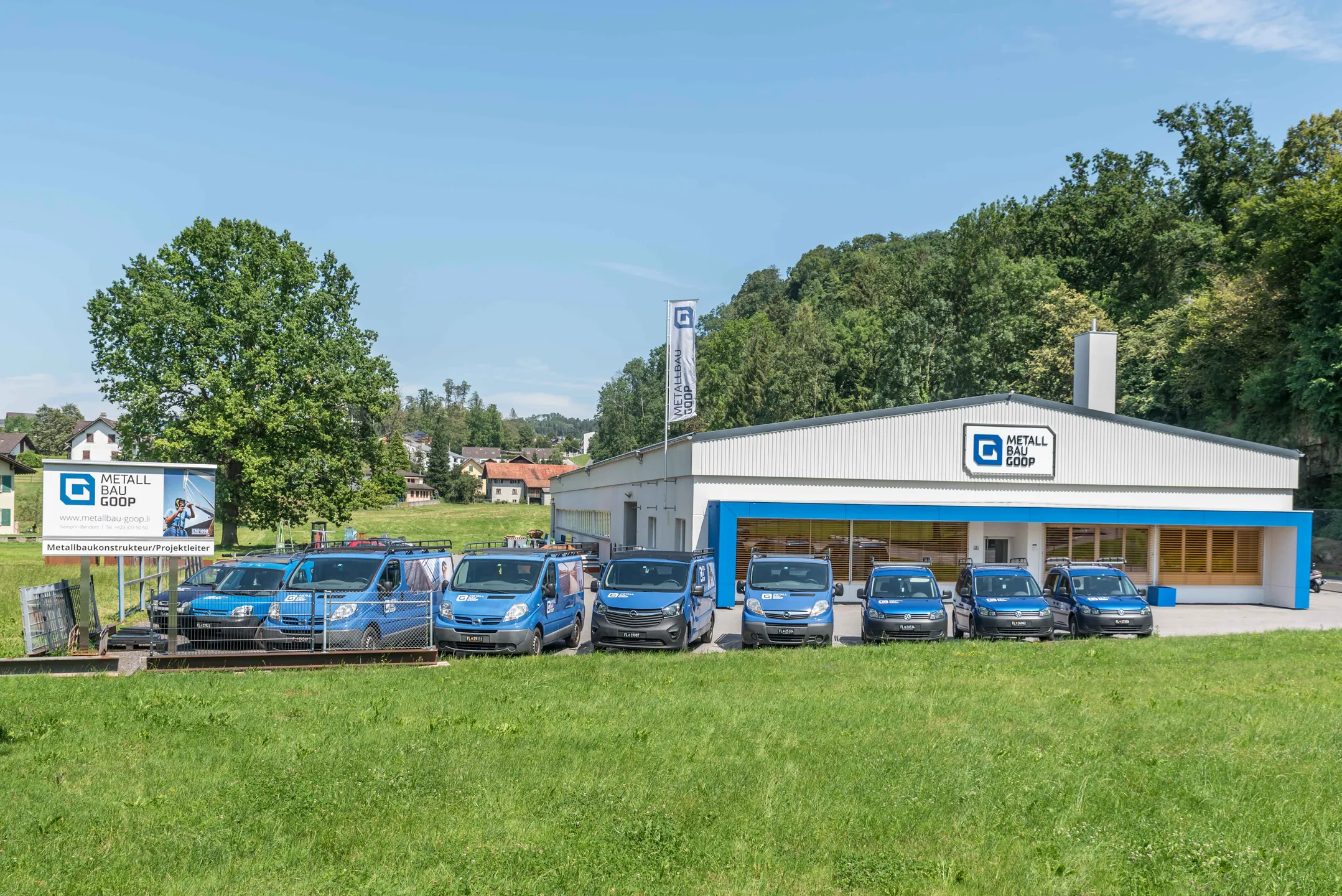 Metallbau Goop Anstalt / Treppen  Terrassenüberdachung  Vordach  Verglasung  Carport  Türen  Tore  Zäune