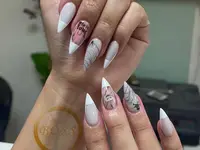 B.O.S.S Nails Uster