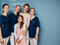 die ZAHNARZTPRAXIS