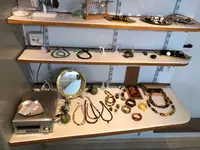 Schmuck Werkstatt - Klicken Sie, um das Bild 2 in einer Lightbox vergrössert darzustellen