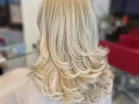 Gold Cut Coiffeur