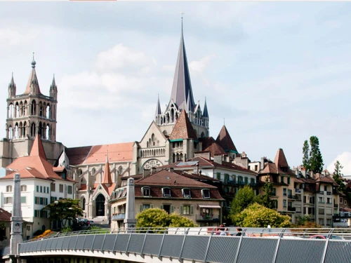 AXA - Klicken, um das Panorama Bild vergrössert darzustellen