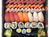 Sushi il clandestino - Klicken Sie, um das Bild 3 in einer Lightbox vergrössert darzustellen