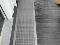 ISN NÜESCH -Insektenschutzgitter und Lichtschachtabdeckungen