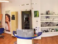 Coiffeur Sardans - Klicken Sie, um das Bild 1 in einer Lightbox vergrössert darzustellen